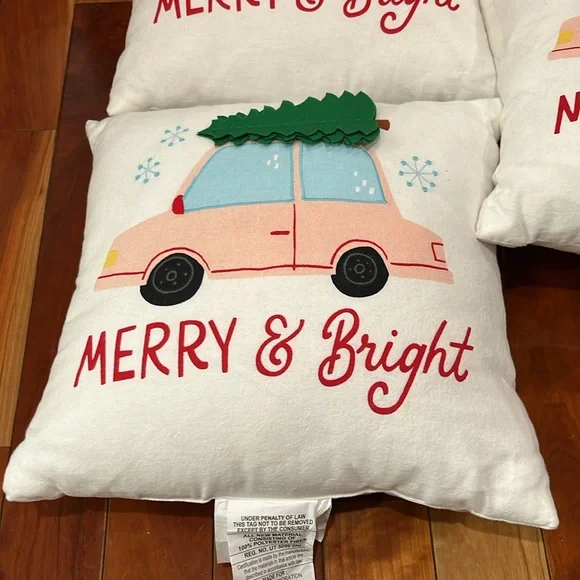 NWT wonderland Target Christmas pillow set - Picture 2 of 2